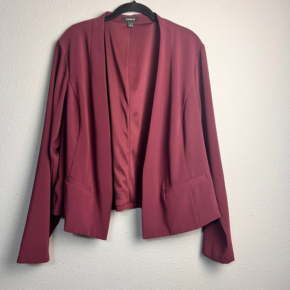 Torrid Burgundy Open Front Collarless Blazer Jacket 11043565 Size 1 L XL Maroon